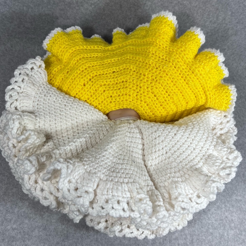Vintage Bed Doll 13”‎ Handmade Crochet Yellow White Dress Bonnet Sleepy Eyes - Picture 9 of 16